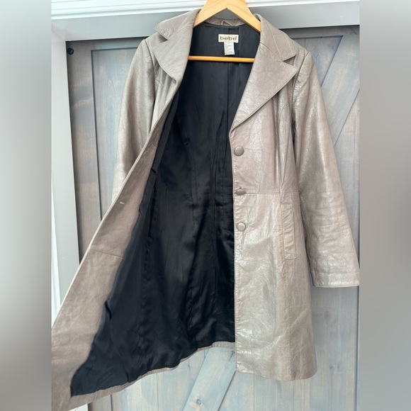 Vintage 90s Bebe gray leather coat! - Picture 4 of 7